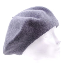 Afbeelding in Gallery-weergave laden, Fiebig Muts licht grijs effen wol