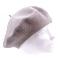 Afbeelding in Gallery-weergave laden, Fiebig Muts ecru effen wol